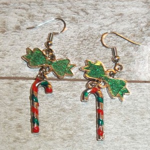 RTD-4104 : Candy Cane and Green Bow Charms Earrings Set at Texas Yard Sale . com