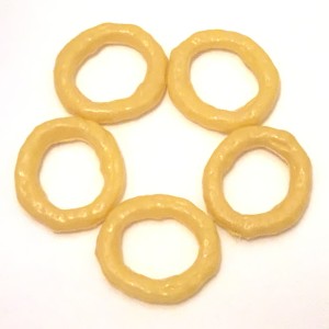 AJD-1085 : Plastic Toy Onion Rings 5-Piece Set at Texas Yard Sale . com
