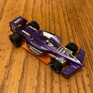 JTD-1155 : Hot Wheels CFG97 Winning Formula Purple at Texas Yard Sale . com