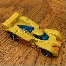 Hot Wheels Yellow 24 Ours
