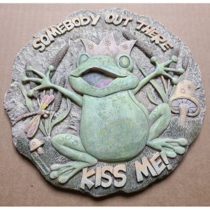 TYD-1342 : Spoontiques Stepping Stone Frog Prince Wall Plaque at Texas Yard Sale . com