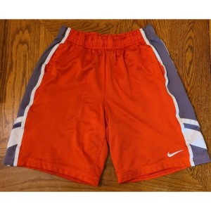 TYD-1277 : Nike Boys Shorts at Texas Yard Sale . com